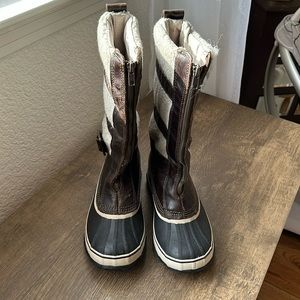 Sorel snowboots